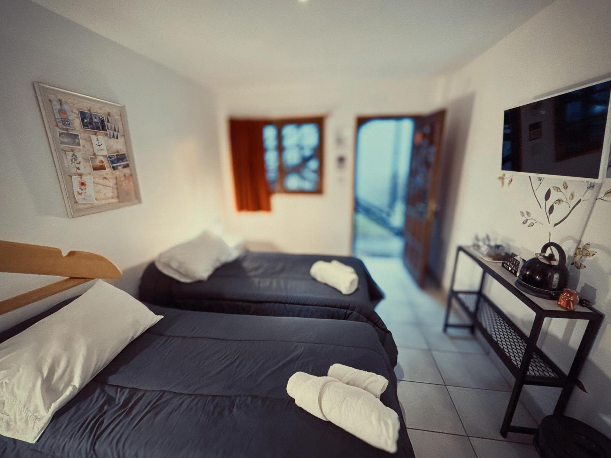 Antarctica Hostel Ушуая Екстериор снимка
